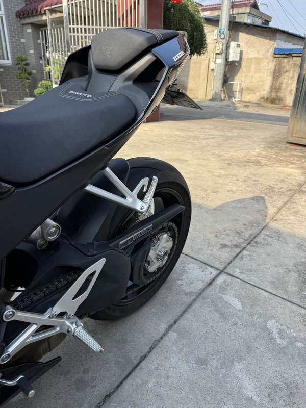 二手张雪机车500RR