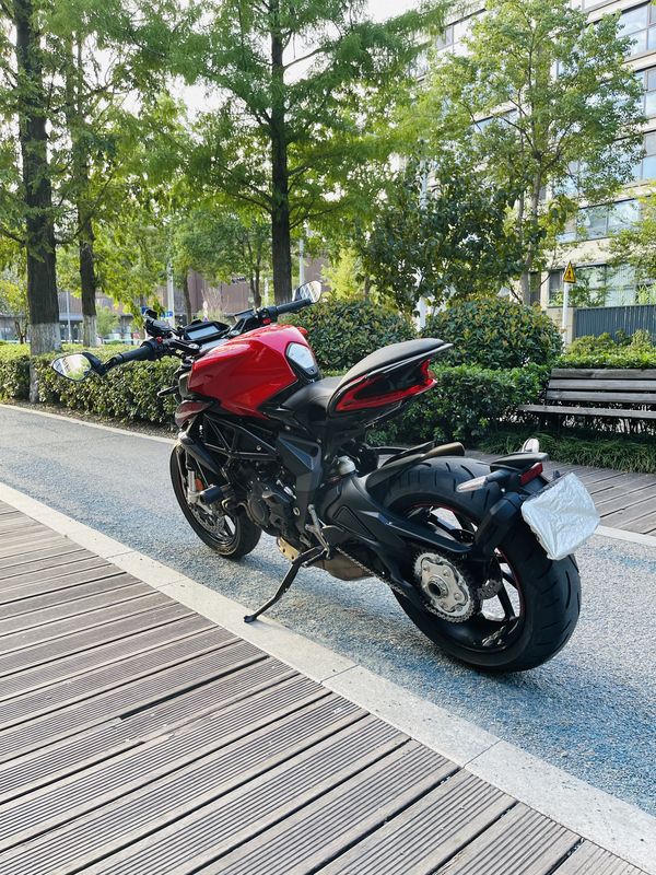 二手奥古斯塔Dragster 800
