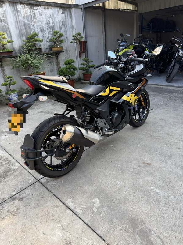 二手豪爵铃木GSX250R
