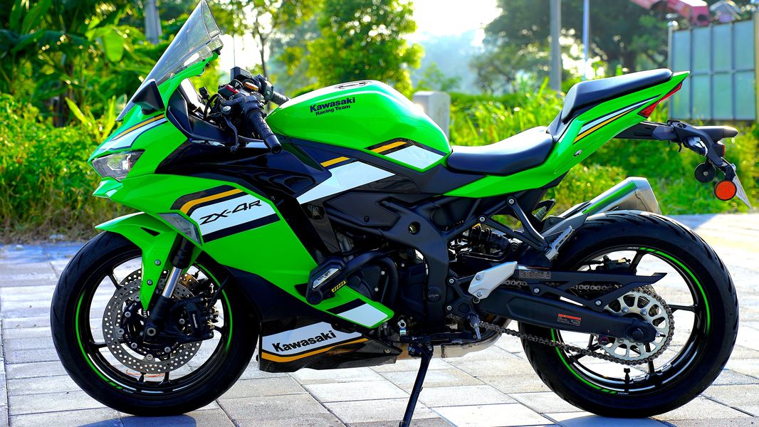 二手川崎ZX-4R