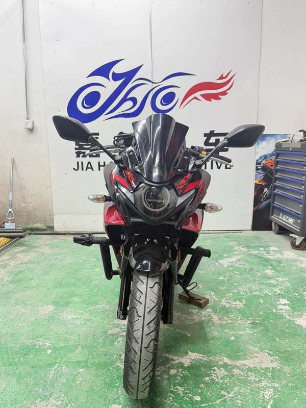 二手豪爵铃木GSX250R