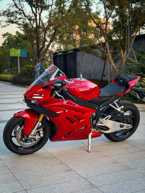 二手张雪机车820RR