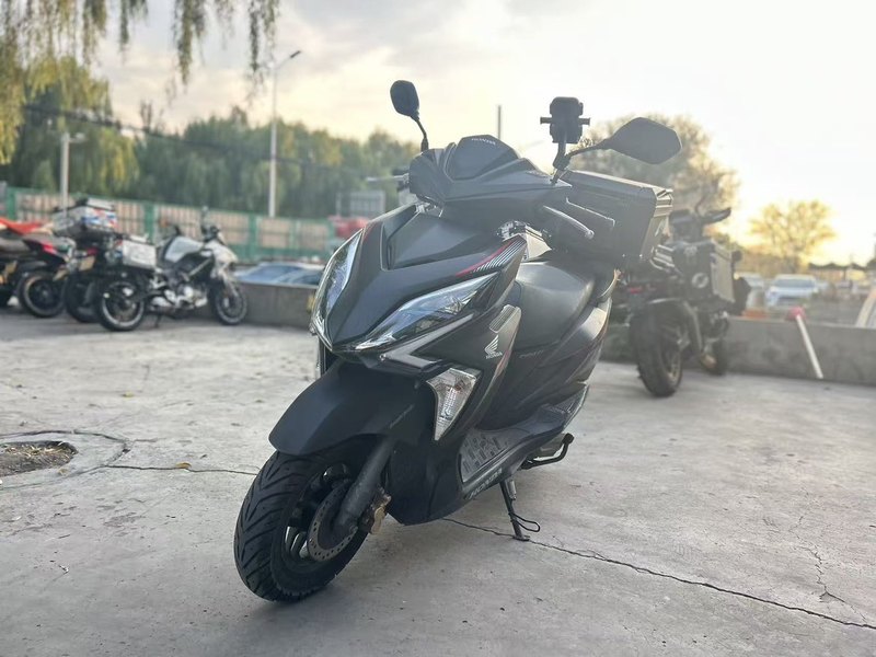 二手新大洲本田裂行 RX125Fi