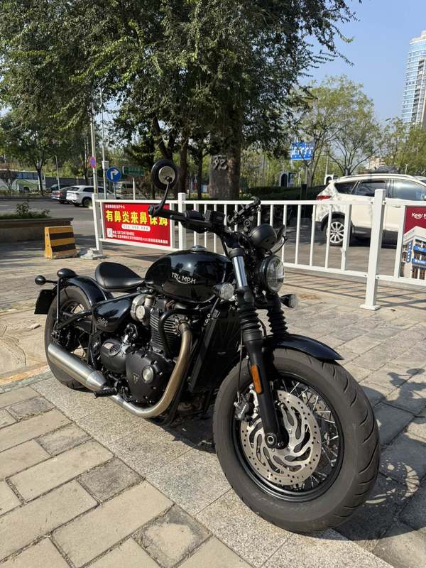 二手凯旋Bonneville Bobber