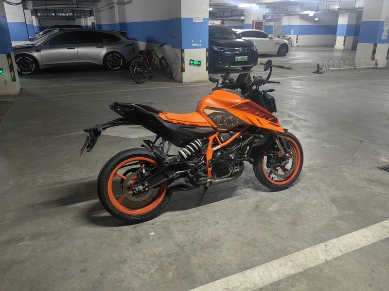二手KTMR2R390 Duke