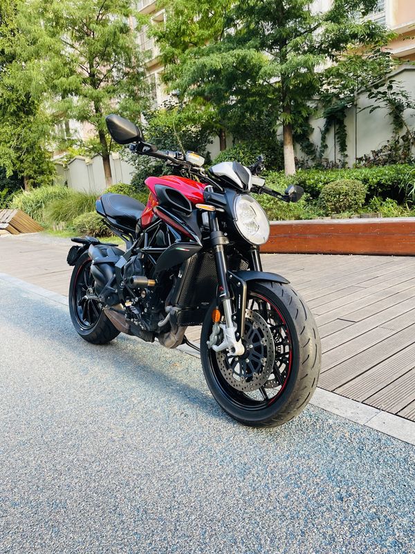二手奥古斯塔Dragster 800