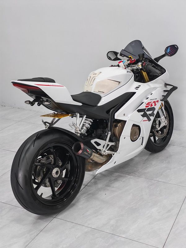 二手张雪机车500RR