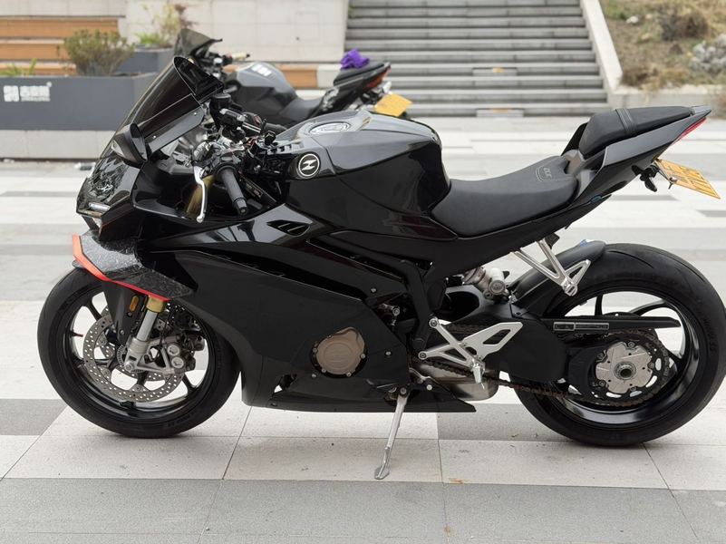 二手张雪机车500RR