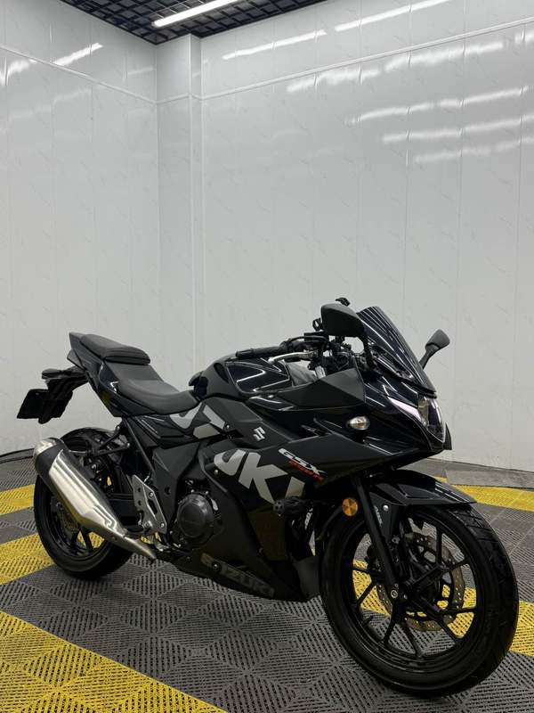 二手豪爵铃木GSX250R