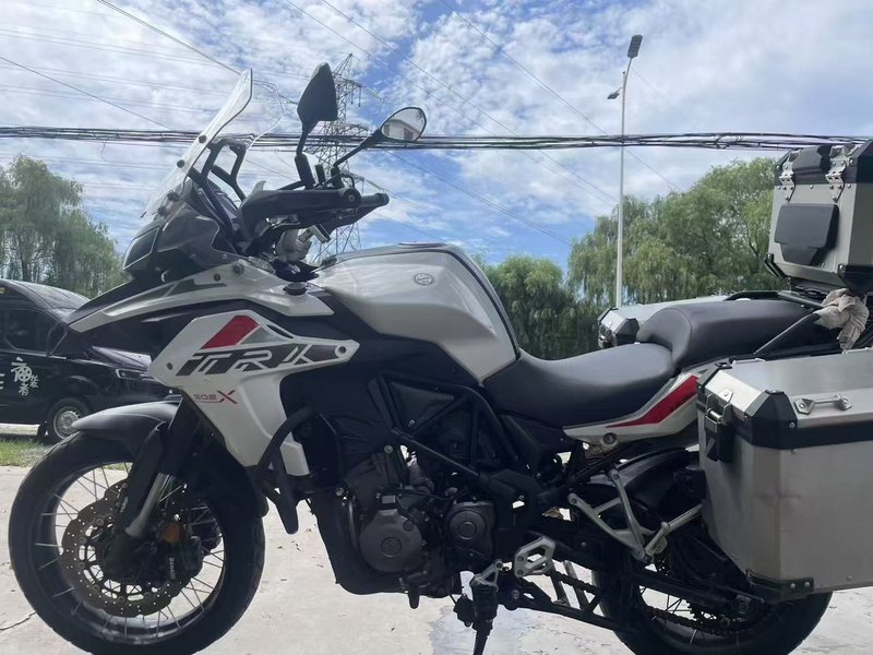 二手贝纳利金鹏 TRK502