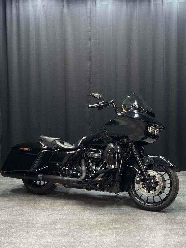 二手哈雷戴维森公路滑翔 Road Glide