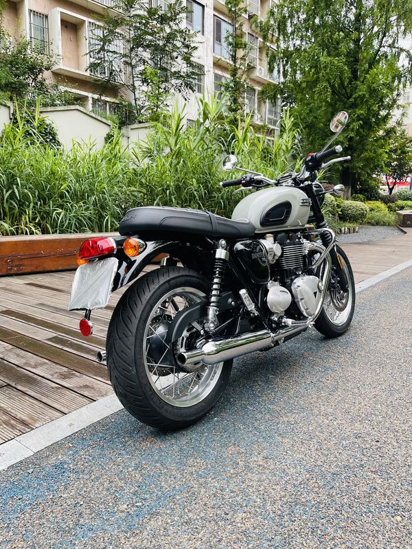二手凯旋Bonneville T120