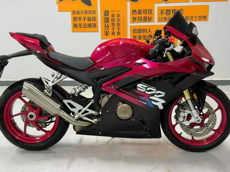 二手张雪机车500RR