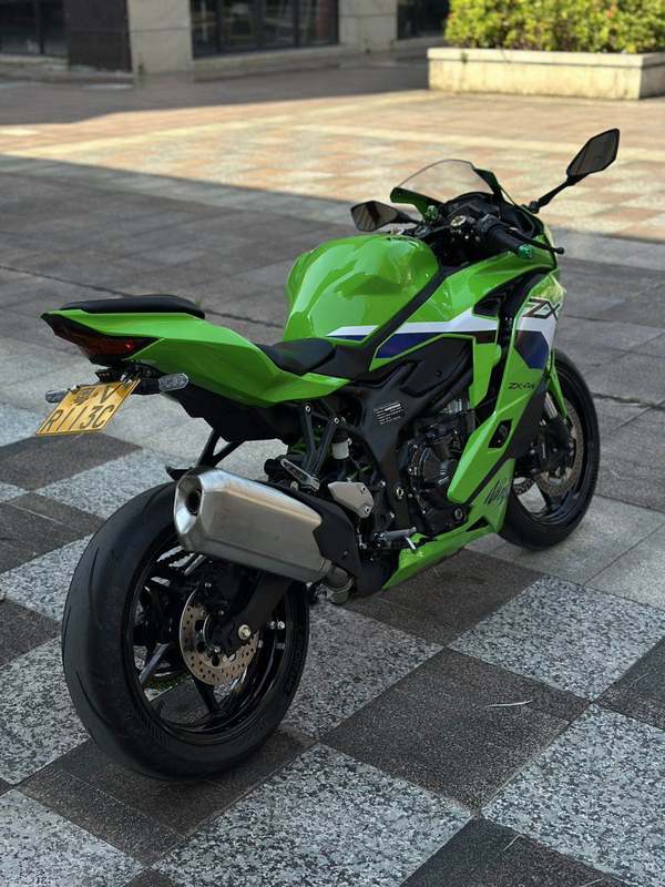 二手川崎ZX-4R