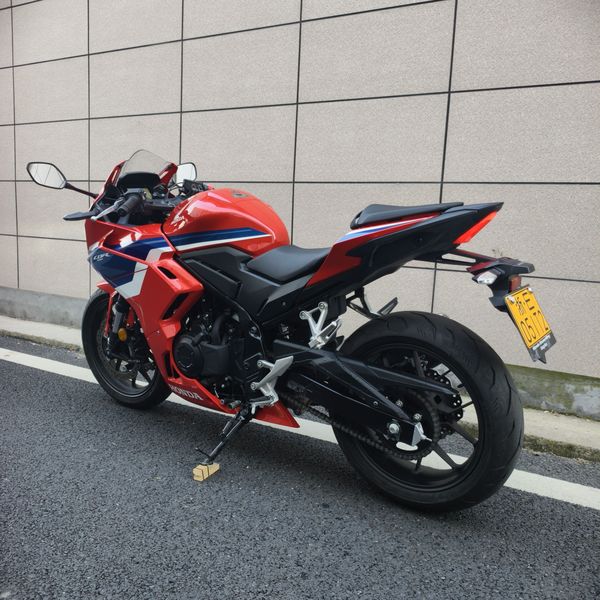 二手本田CBR400R