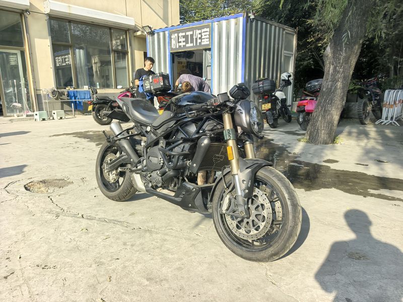 二手贝纳利752S