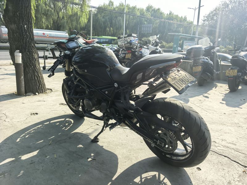 二手贝纳利752S