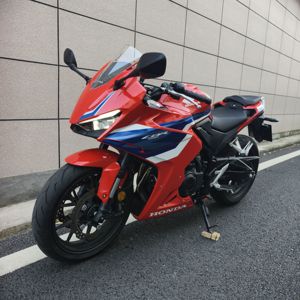 二手本田CBR400R