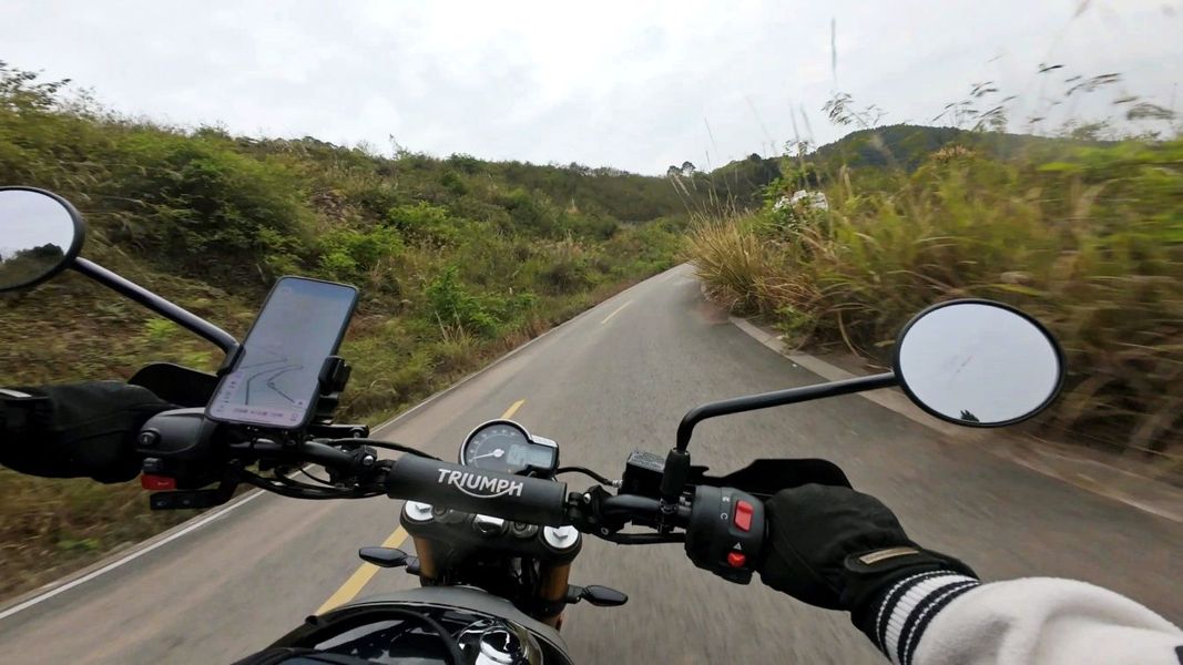 二手凯旋Scrambler 400 X