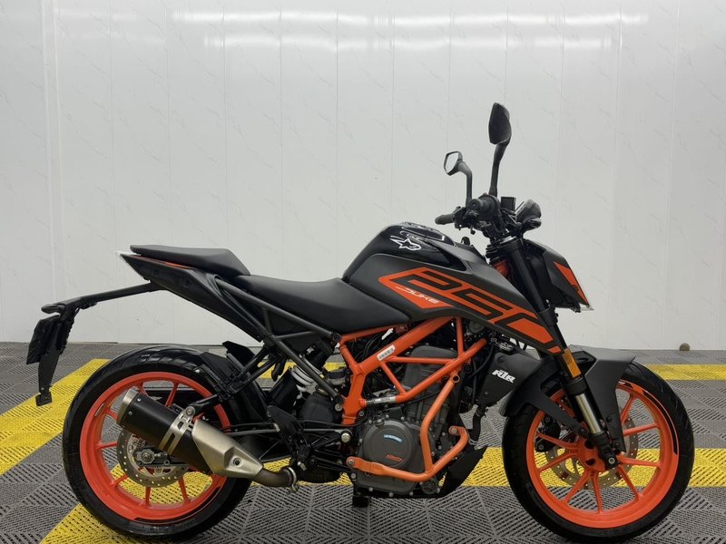 二手KTMR2R250 Duke