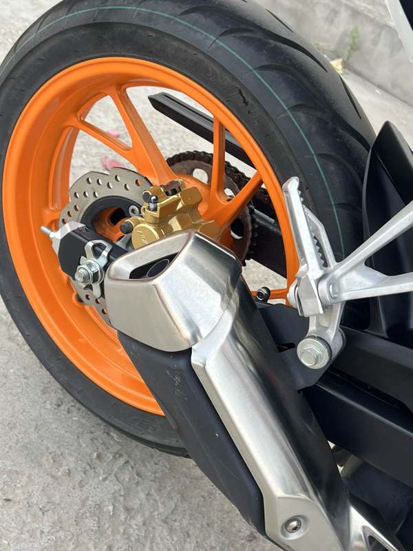 二手五羊本田CB190R 暴锋眼