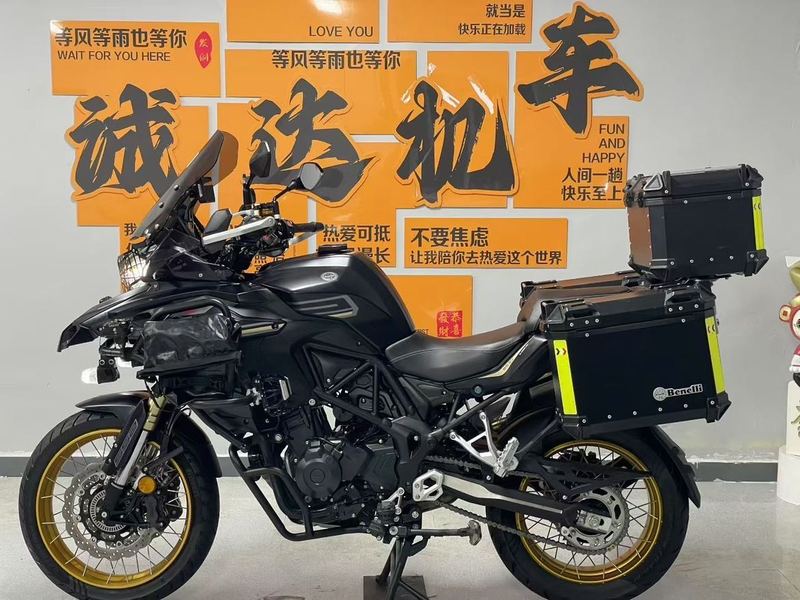 二手贝纳利TRK552