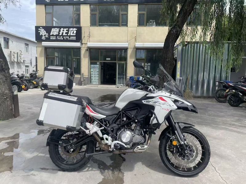 二手贝纳利金鹏 TRK502