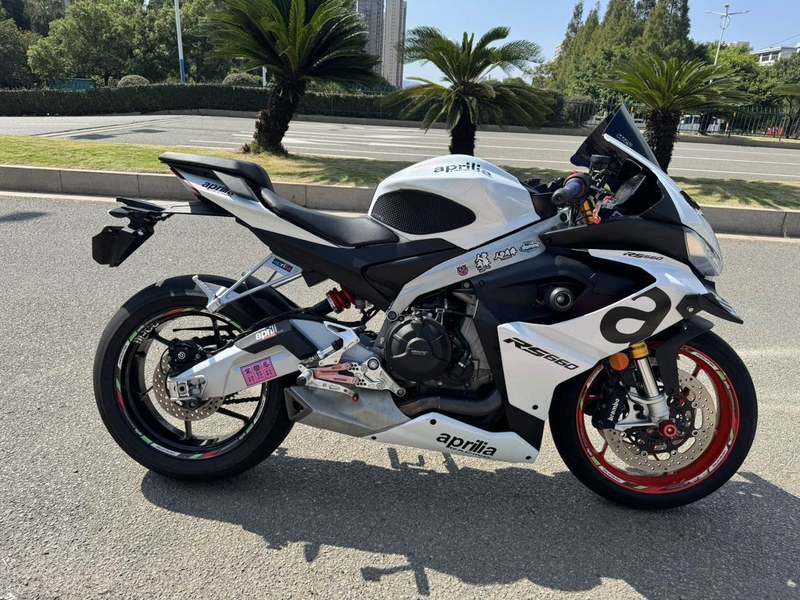 二手阿普利亚RS 660 