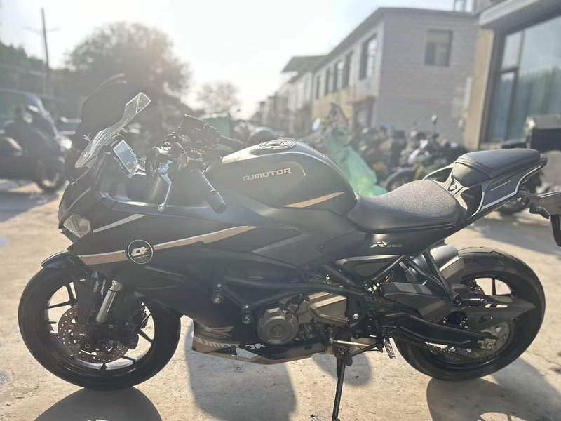 二手QJMOTOR赛350