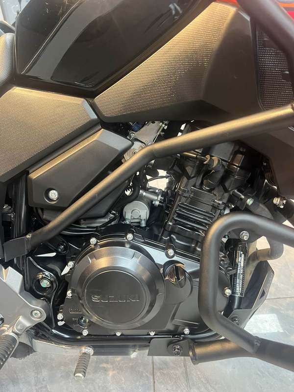 二手豪爵铃木DL250