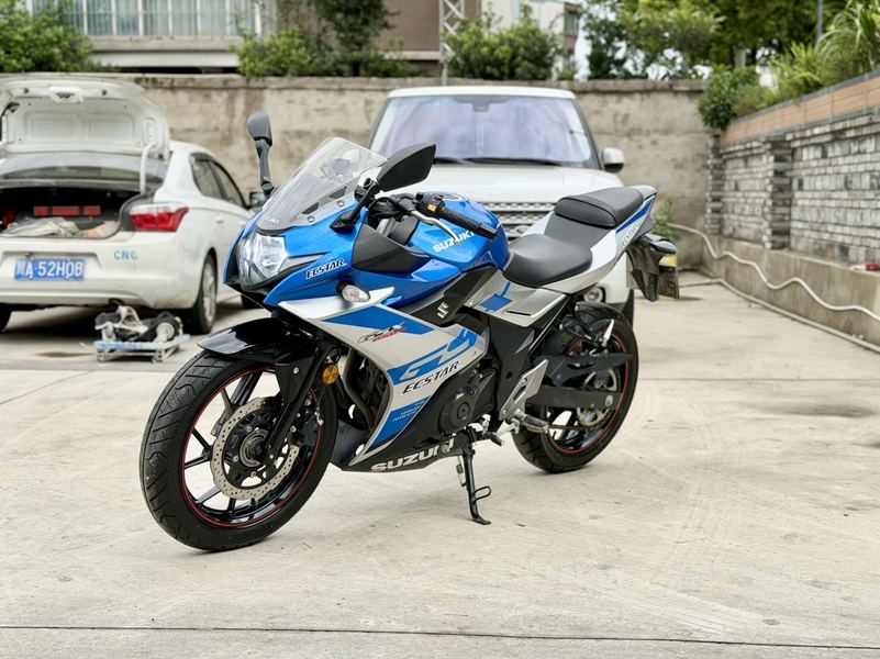 二手豪爵铃木GSX250R