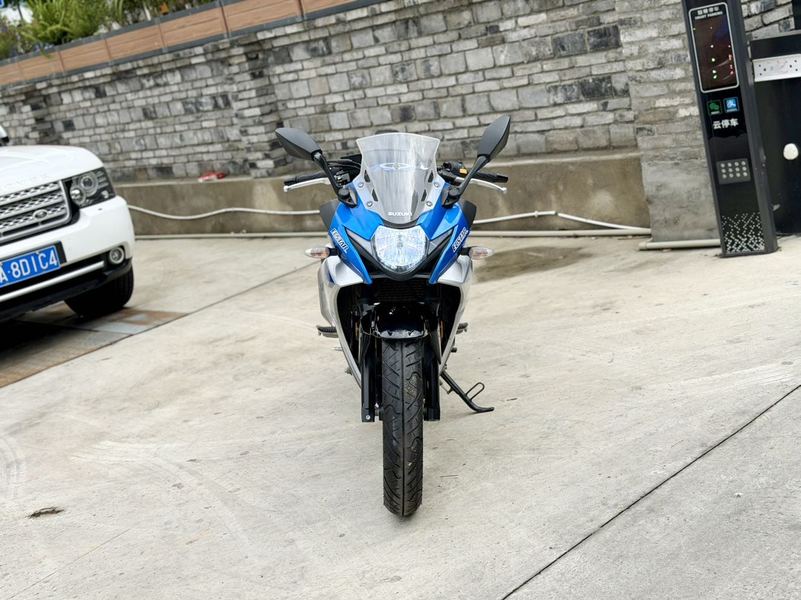 二手豪爵铃木GSX250R
