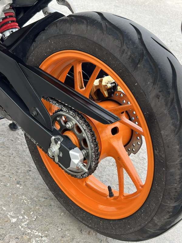 二手五羊本田CB190R 暴锋眼
