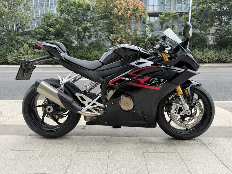 二手张雪机车500RR