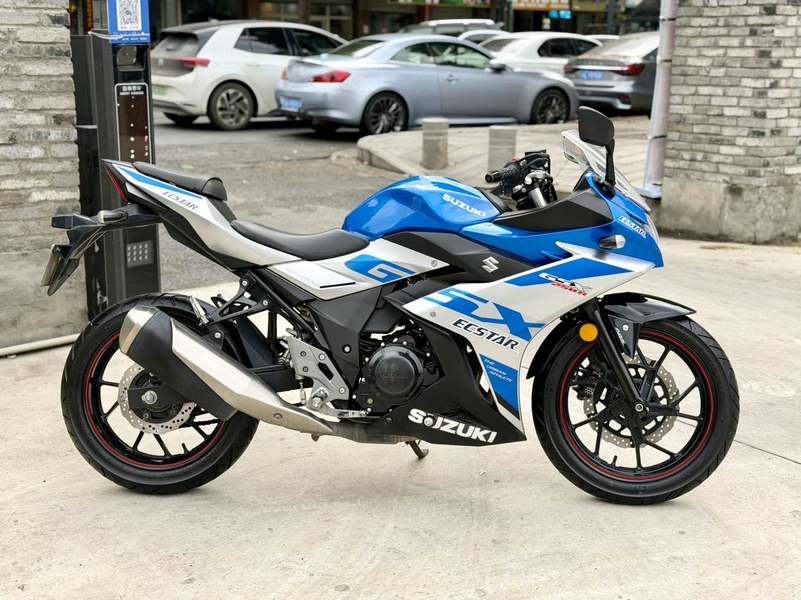 二手豪爵铃木GSX250R