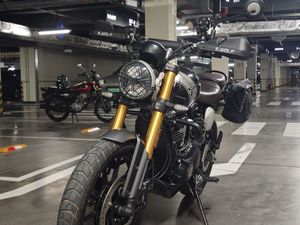 二手凯旋Scrambler 400 X