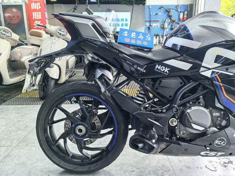 二手春风250SR
