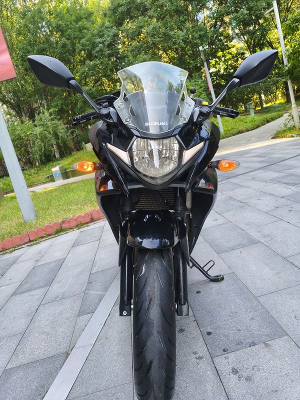 二手豪爵铃木GSX250R