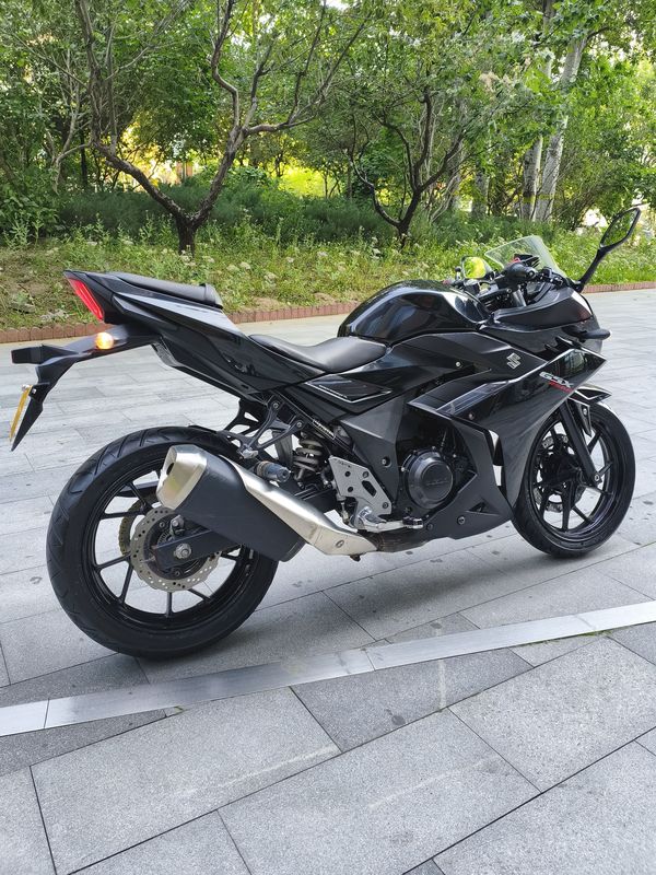 二手豪爵铃木GSX250R