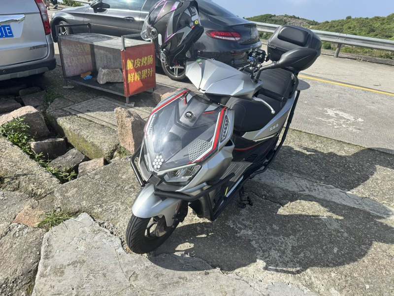 二手QJMOTOR鸿150RS