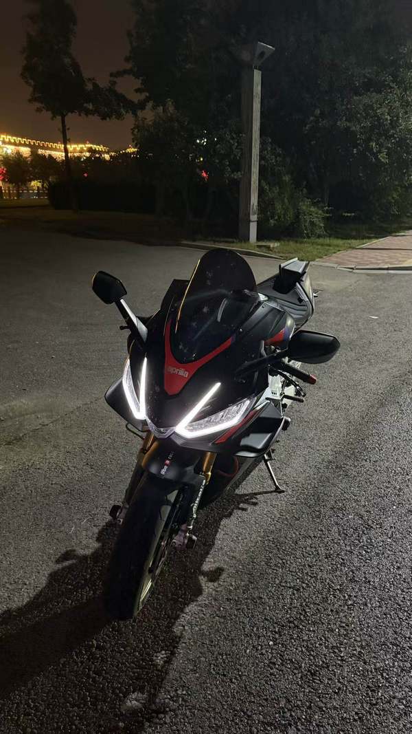二手阿普利亚RSV4