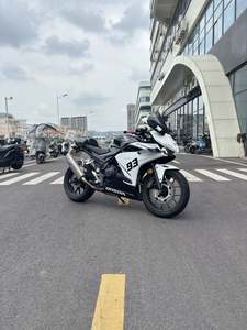 二手本田CBR400R