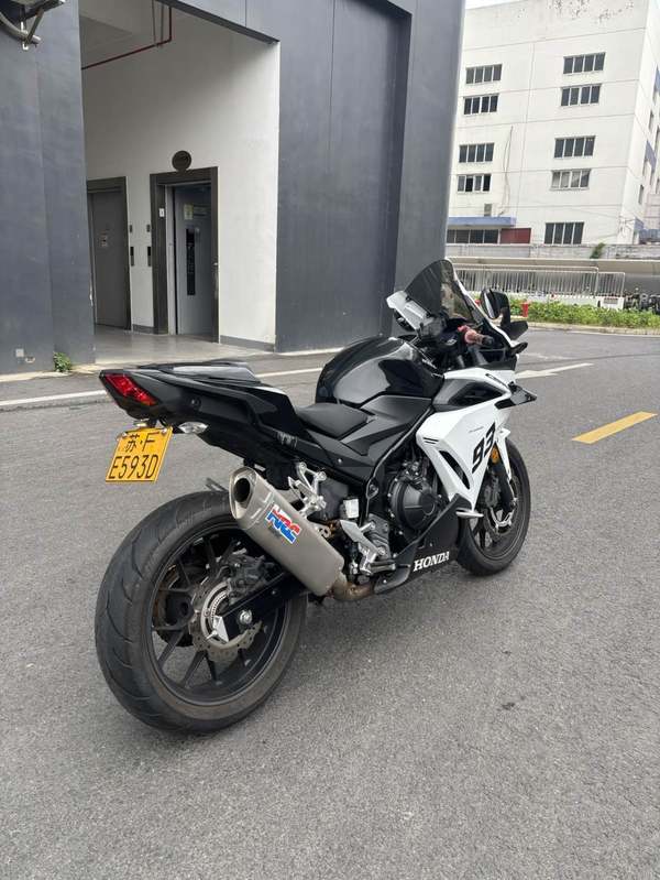 二手本田CBR400R
