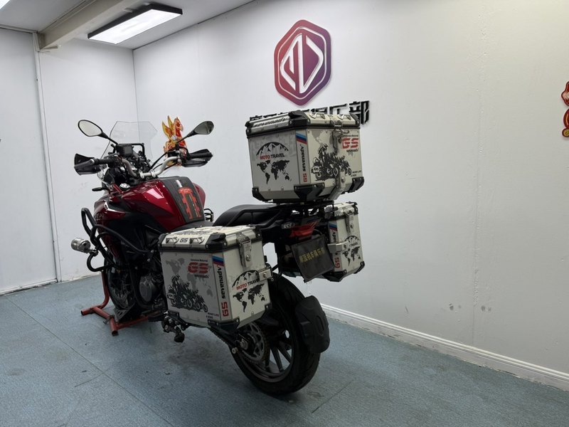 二手贝纳利金鹏 TRK502