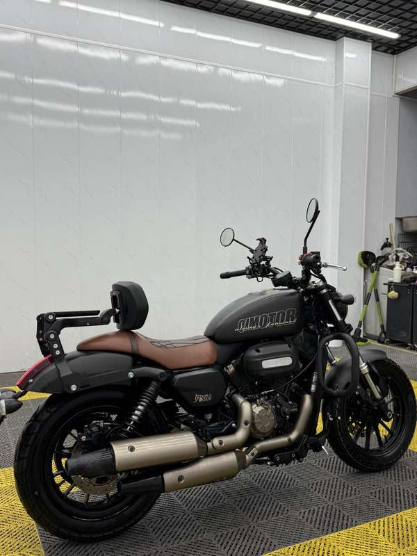 二手QJMOTOR闪300