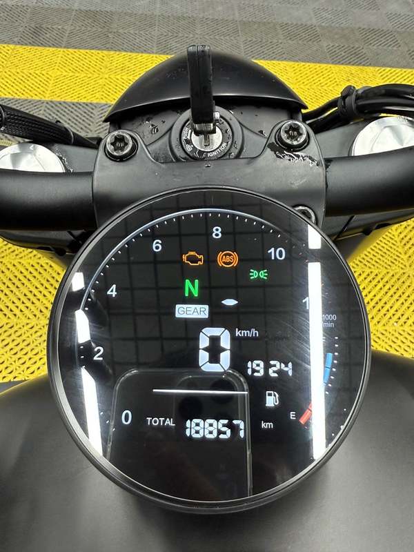 二手QJMOTOR闪300