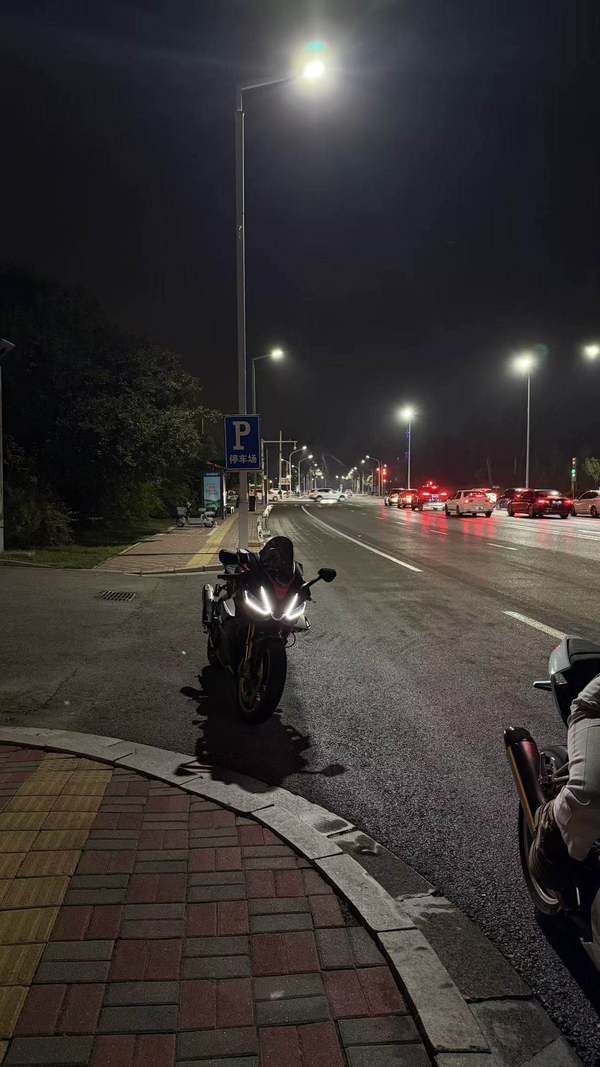 二手阿普利亚RSV4