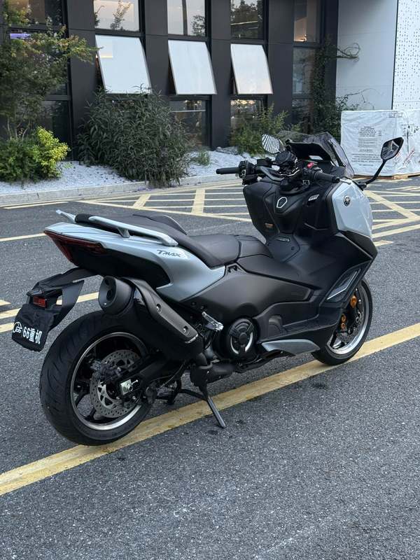 二手雅马哈TMAX