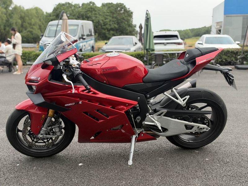 二手张雪机车820RR