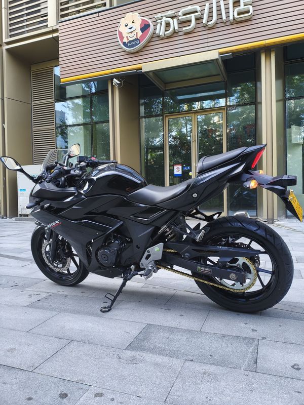 二手豪爵铃木GSX250R